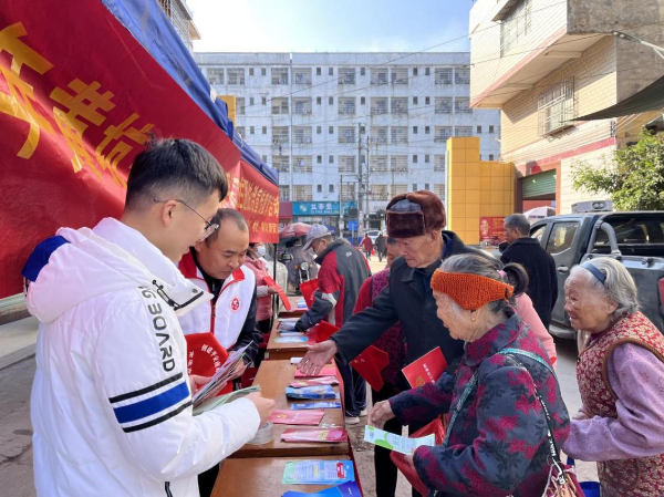 黃坑鎮(zhèn)開(kāi)展統(tǒng)計(jì)法治宣傳活動(dòng)，深化社會(huì)經(jīng)濟(jì)咨詢(xún)服務(wù)